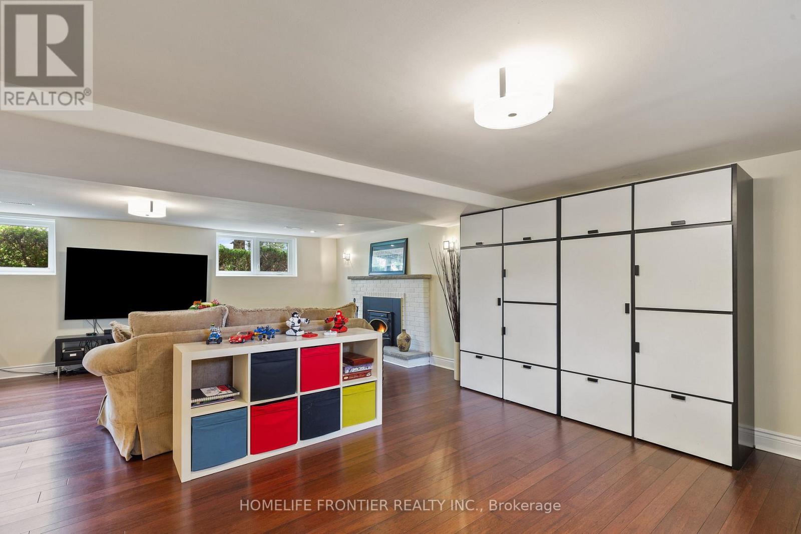 40 Delta Crescent, East Gwillimbury, ON - Indoor Photo Showing Other Room