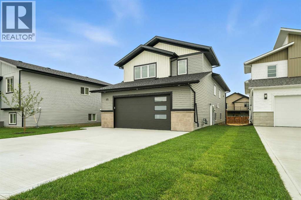 25 Murphy Close, Blackfalds, AB - Outdoor