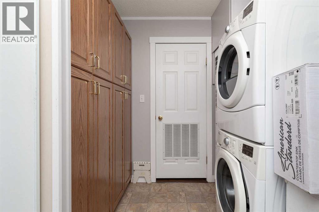 2918 30 Avenue S, Lethbridge, AB