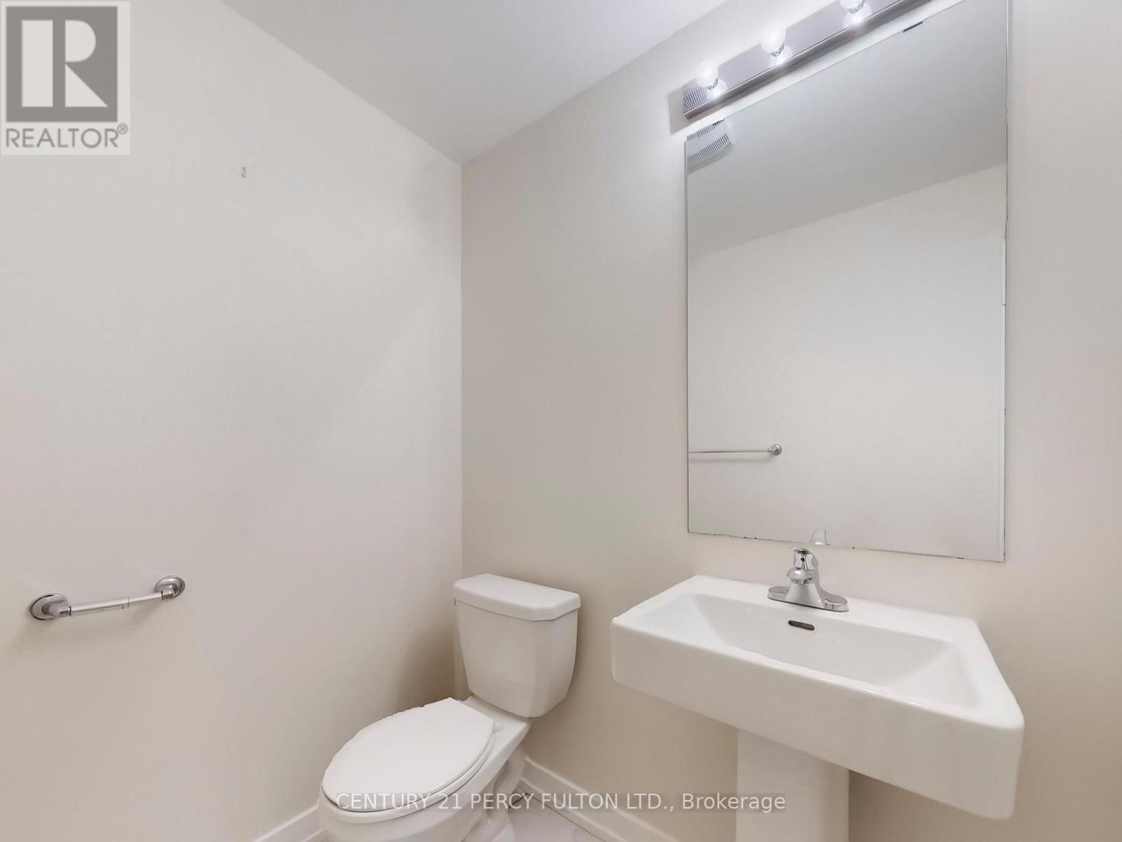 206 - 2550 Castlegate Crossing, Pickering, ON - Indoor Photo Showing Bathroom