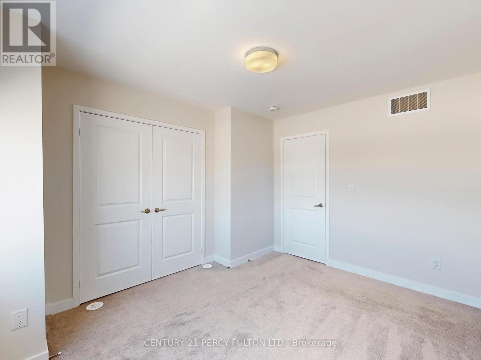 206 - 2550 Castlegate Crossing, Pickering, ON - Indoor Photo Showing Other Room