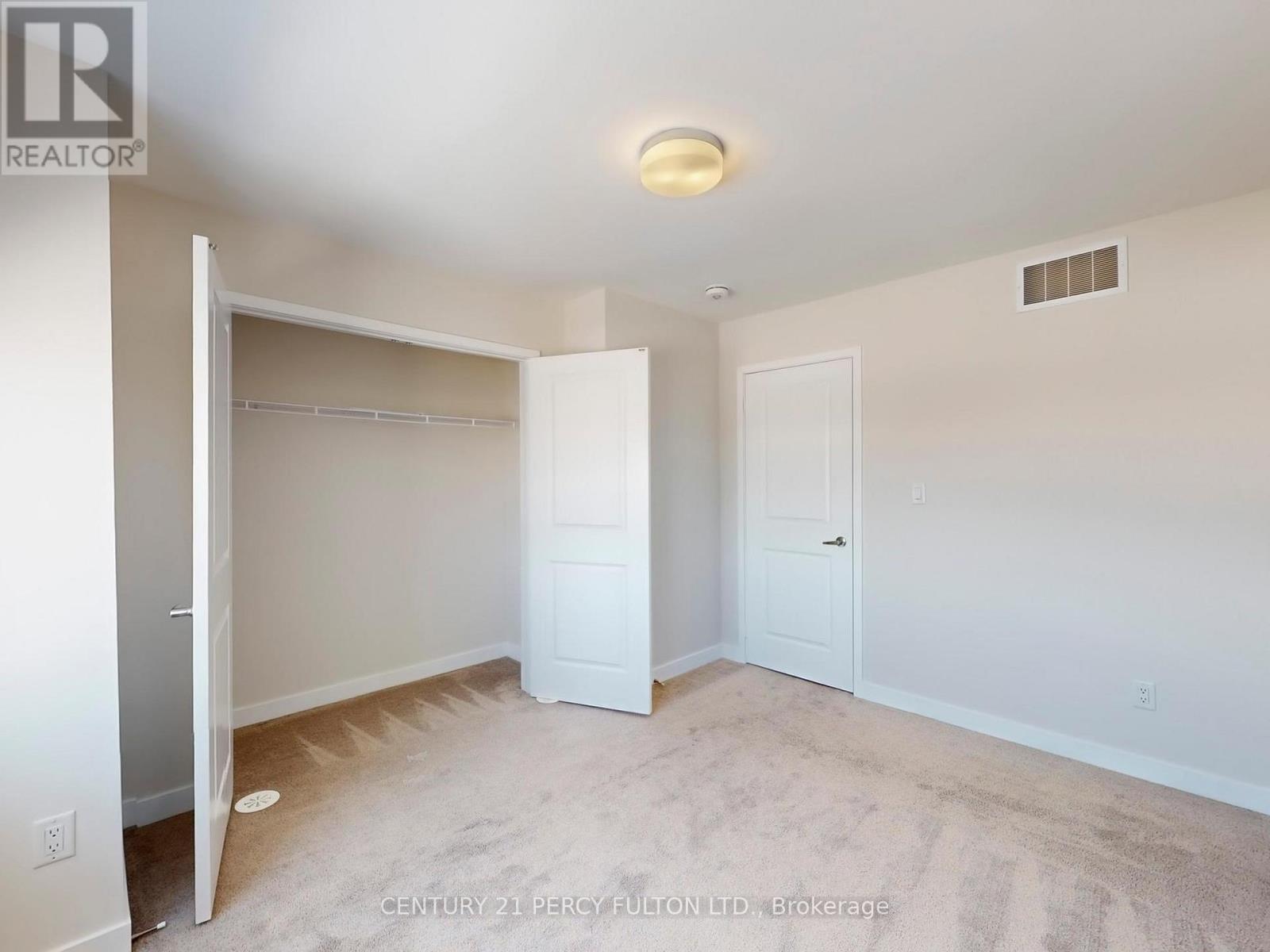 206 - 2550 Castlegate Crossing, Pickering, ON - Indoor Photo Showing Other Room