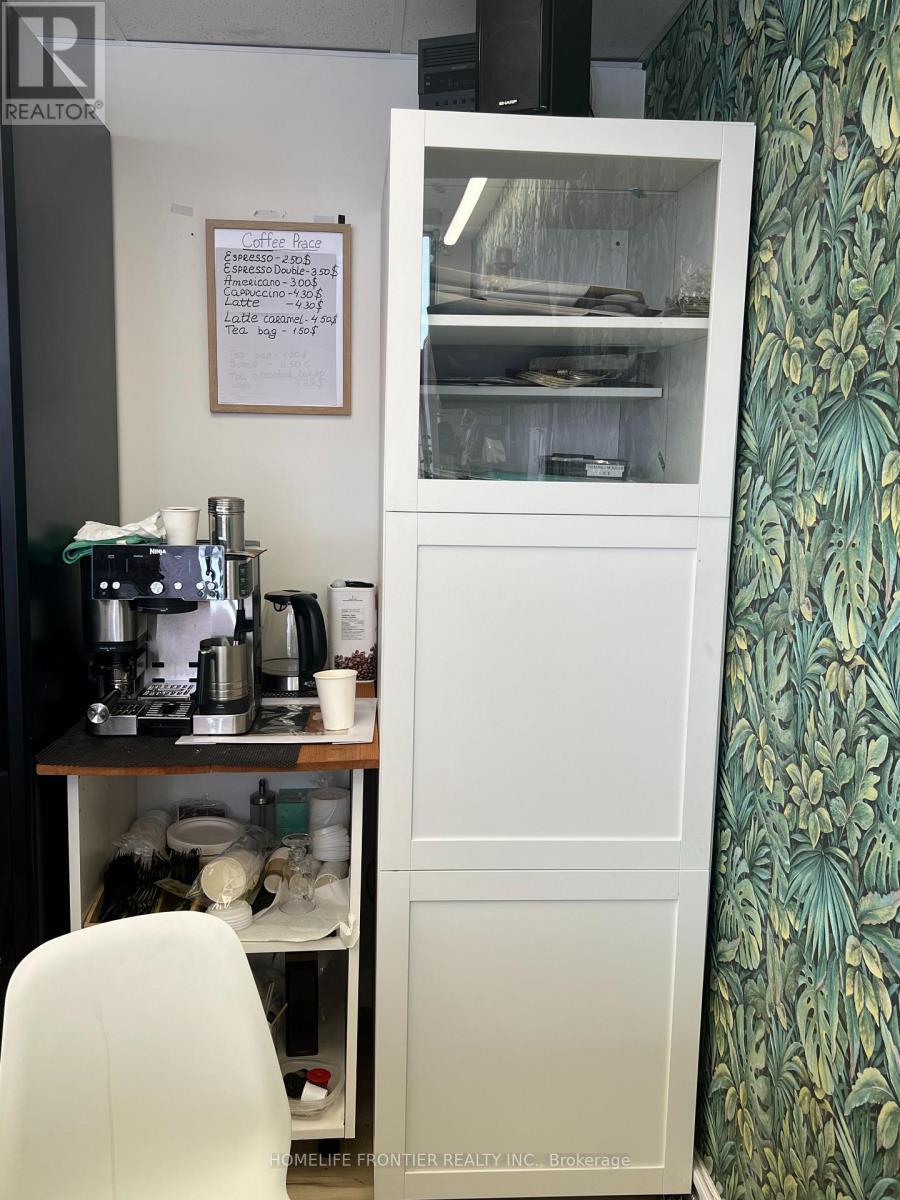 coffee lovers corner - 16 Wilstead Drive, Newmarket, ON