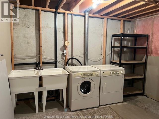 40 Santos, Kingsville, ON - Indoor Photo Showing Laundry Room