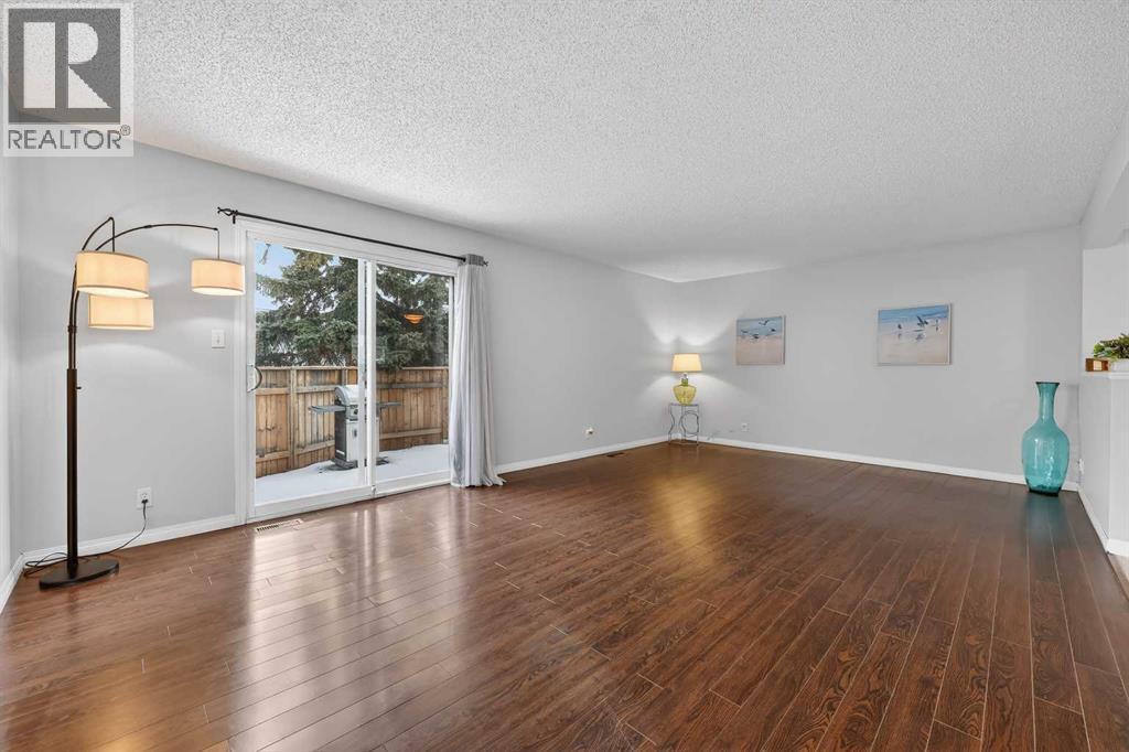 115, 4810 40 Avenue Sw, Calgary, AB - Indoor