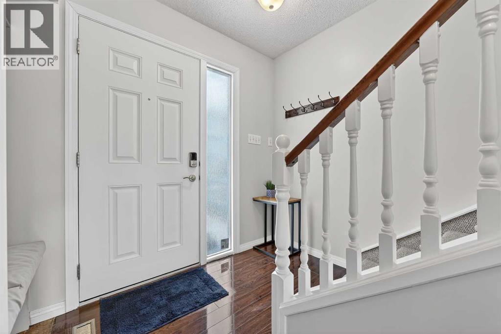 115, 4810 40 Avenue Sw, Calgary, AB - Indoor Photo Showing Other Room