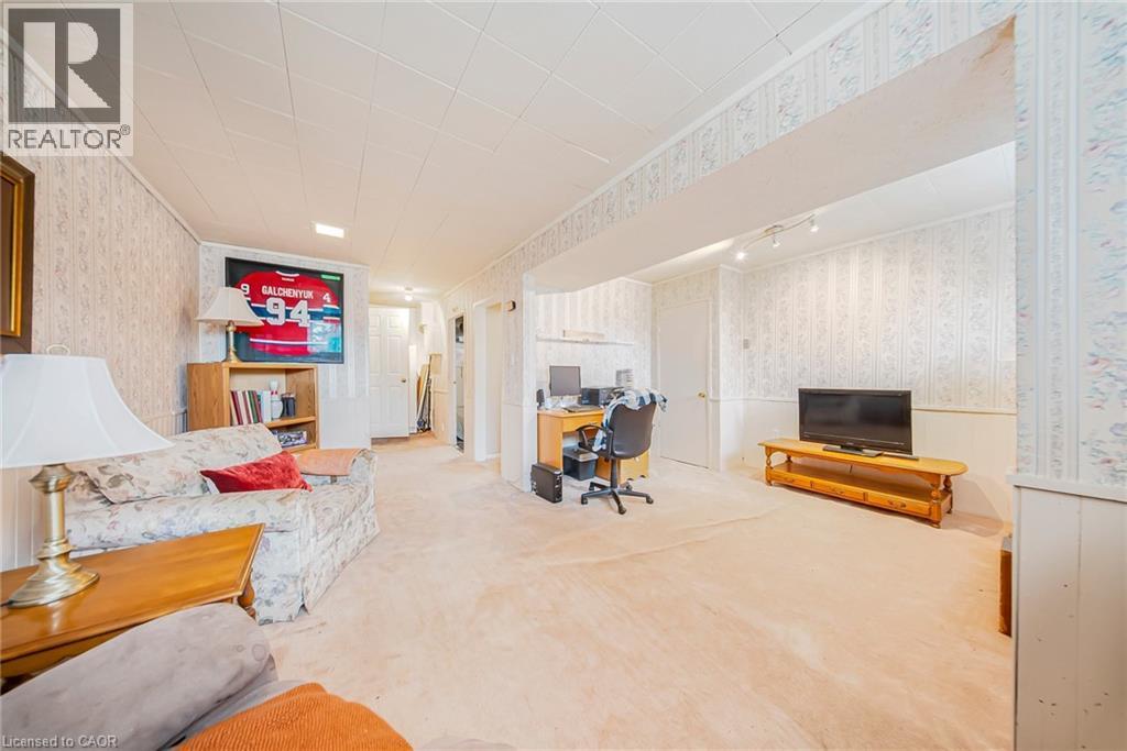 23 Coral Drive, Hamilton, ON - Indoor