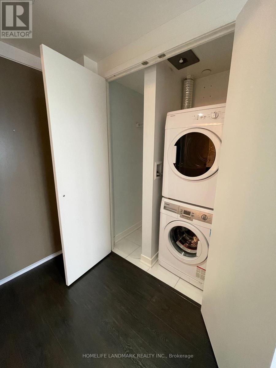 closet, washer/dryer - 4708 - 100 Harbour Street, Toronto, ON - Indoor Photo Showing Laundry Room