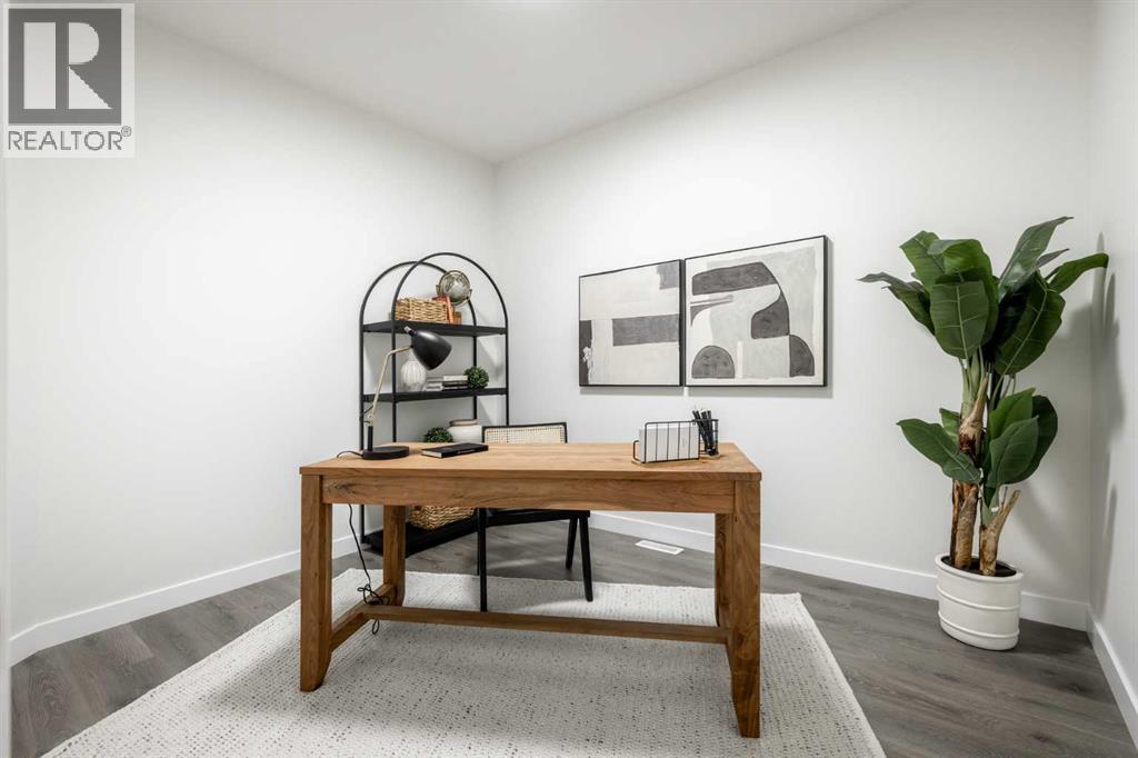 21 Sora Gardens Se, Calgary, AB - Indoor