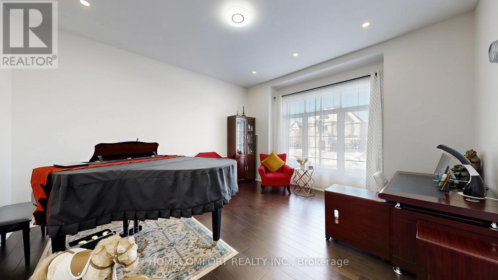 3 Mary Willson Court, East Gwillimbury, ON - Indoor Photo Showing Bedroom