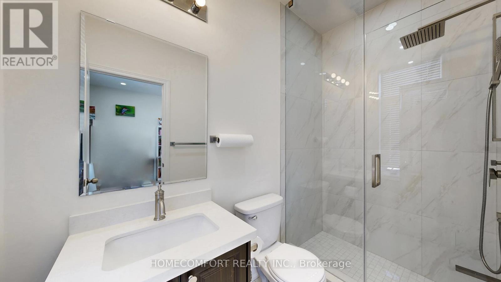 3 Mary Willson Court, East Gwillimbury, ON - Indoor Photo Showing Bathroom