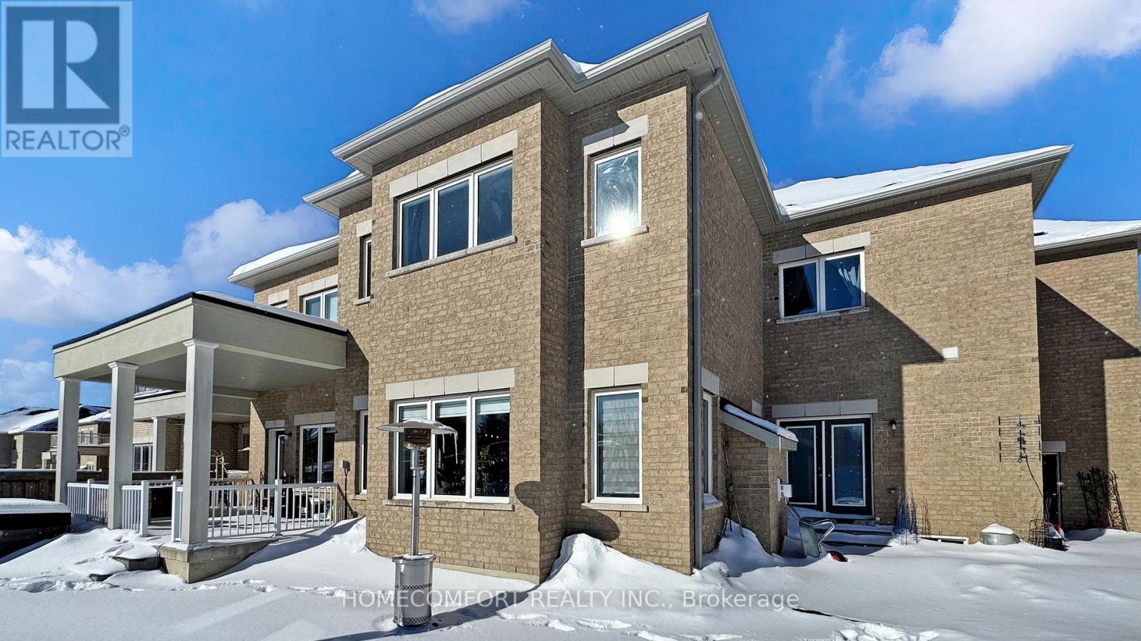 3 Mary Willson Court, East Gwillimbury, ON - Outdoor With Facade