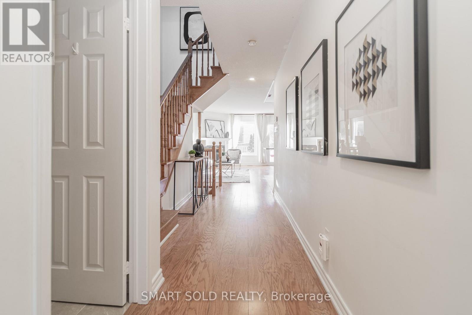 29 Breezeway Crescent, Richmond Hill, ON - Indoor Photo Showing Other Room