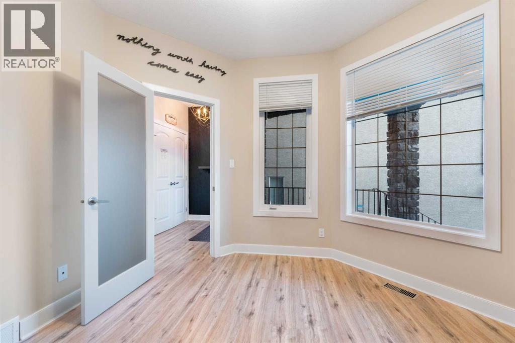 Main floor Office Room.. - 70 Royal Ridge Manor Nw, Calgary, AB - Indoor Photo Showing Other Room
