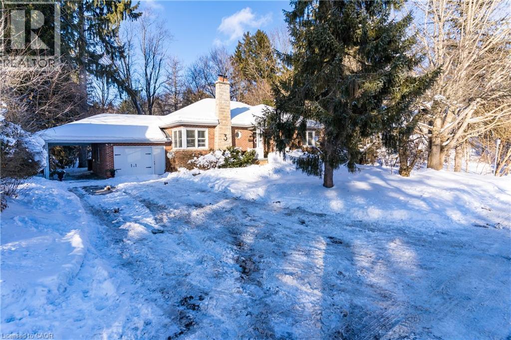 Front of the house with beautiful mature trees - 3 Fallsview Road, Hamilton, ON - Outdoor