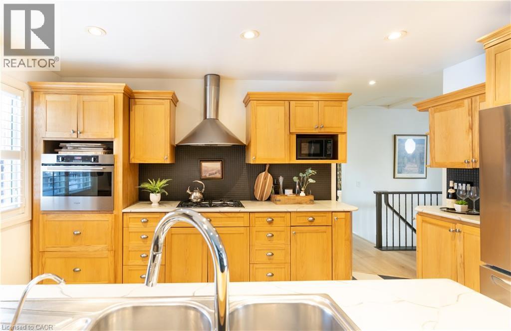 Modern Kitchen with cooktop and built in oven - 3 Fallsview Road, Hamilton, ON - Indoor Photo Showing Kitchen With Double Sink