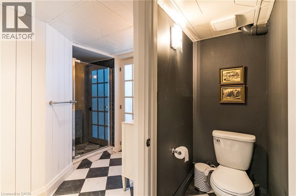 Basement 3 piece bathroom - 3 Fallsview Road, Hamilton, ON - Indoor Photo Showing Bathroom