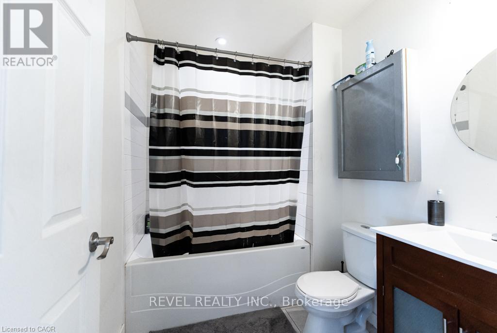 1441 Main Street E, Hamilton, ON