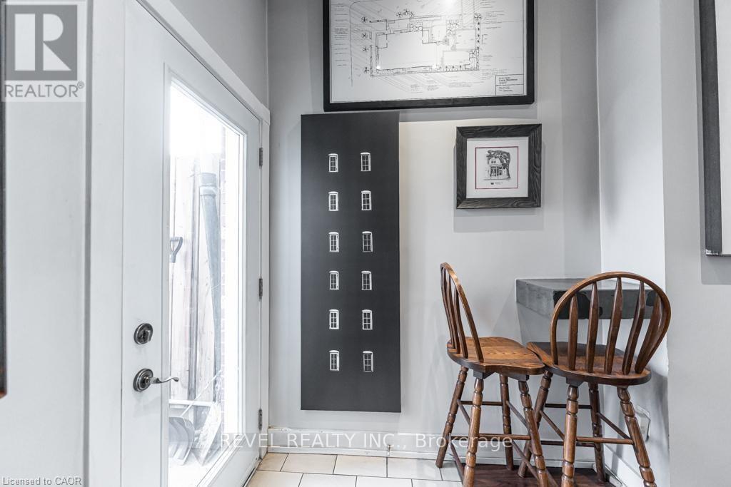 1441 Main Street E, Hamilton, ON