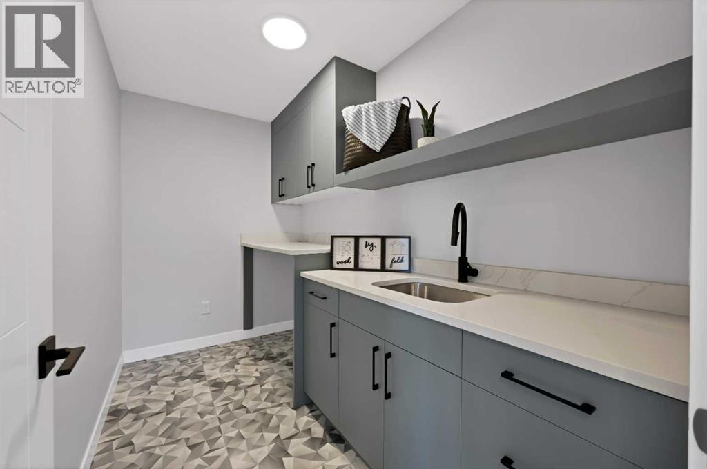 351 Waterford Grove, Chestermere, AB - Indoor Photo Showing Kitchen