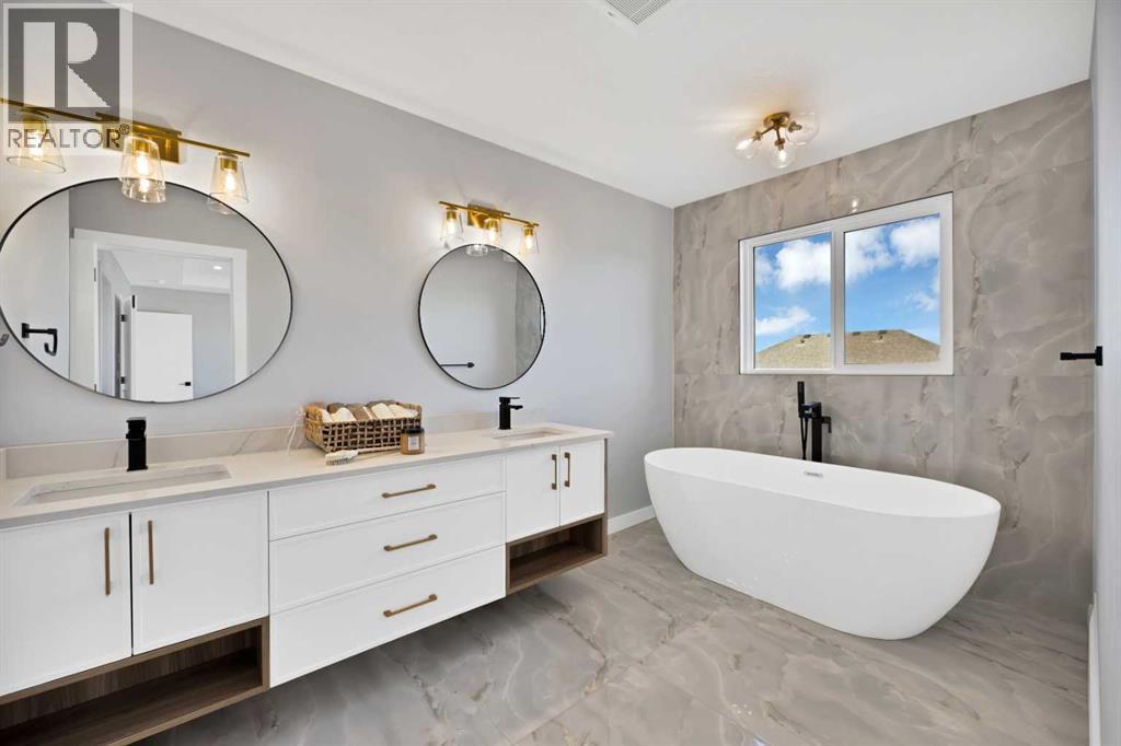 351 Waterford Grove, Chestermere, AB - Indoor Photo Showing Bathroom