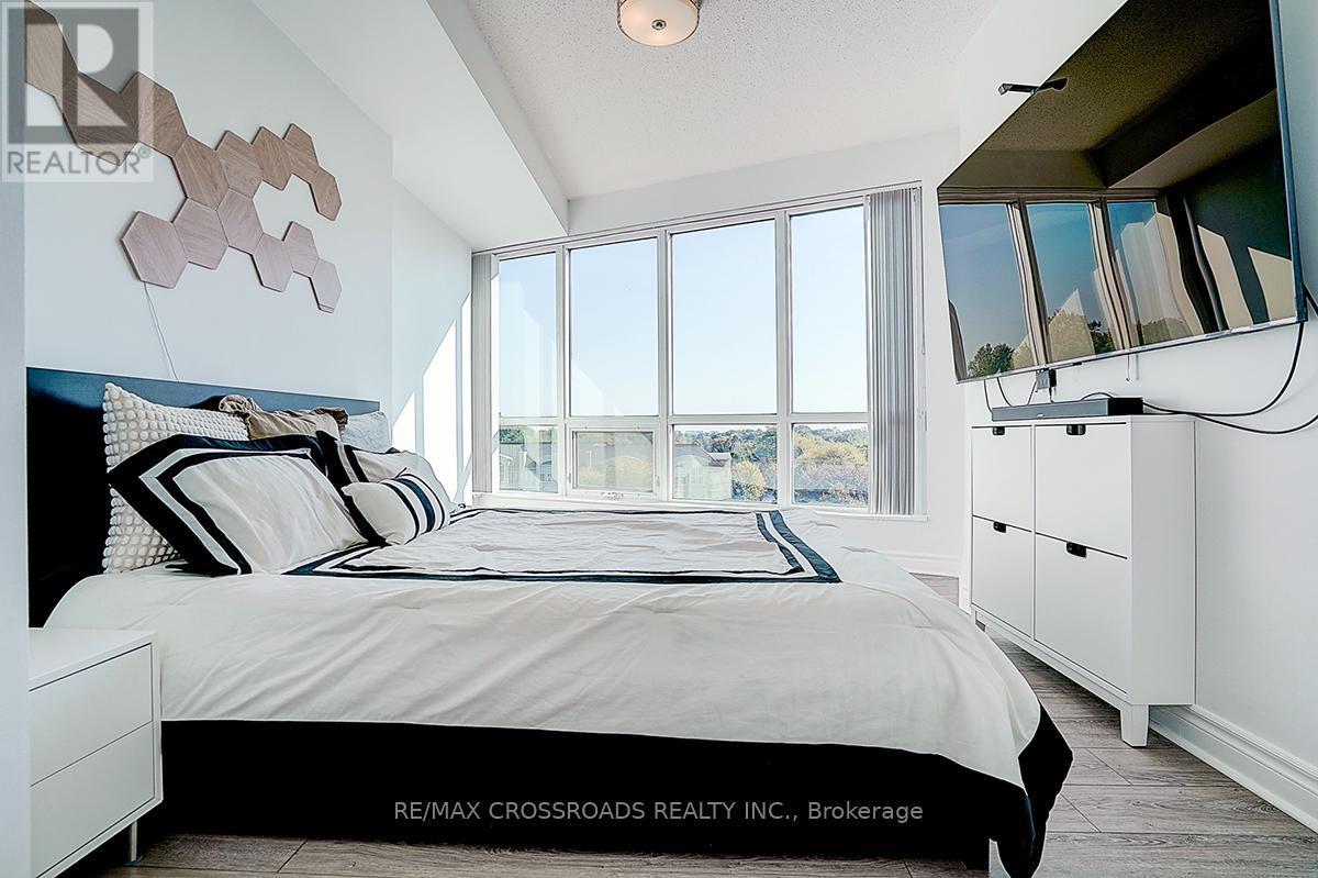 510 - 60 Byng Avenue, Toronto, ON - Indoor Photo Showing Bedroom