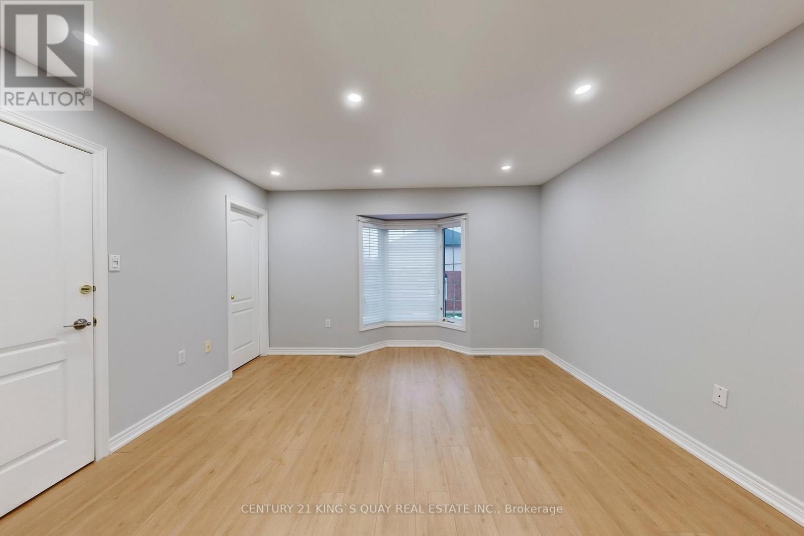 21 - 232 Stonehenge Drive, Hamilton, ON - Indoor Photo Showing Other Room