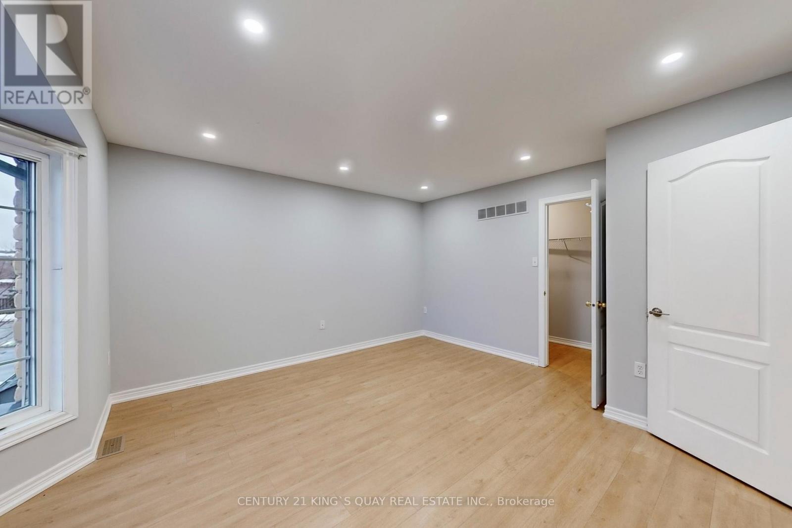 21 - 232 Stonehenge Drive, Hamilton, ON - Indoor Photo Showing Other Room