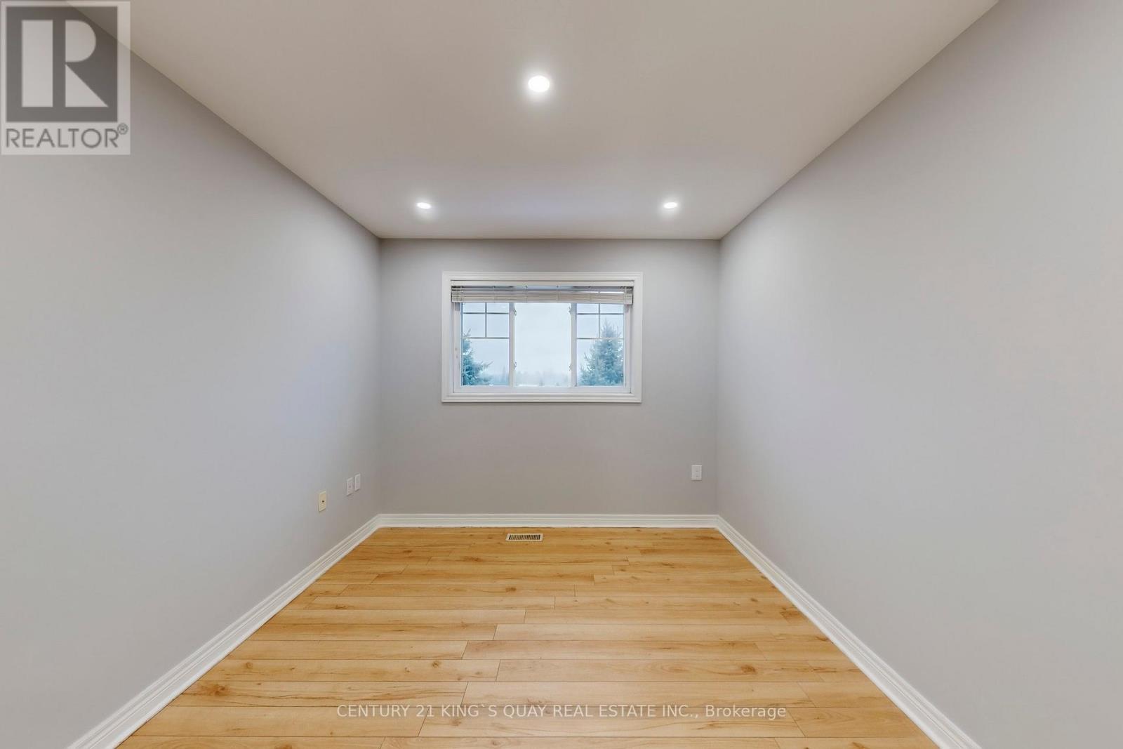21 - 232 Stonehenge Drive, Hamilton, ON - Indoor Photo Showing Other Room