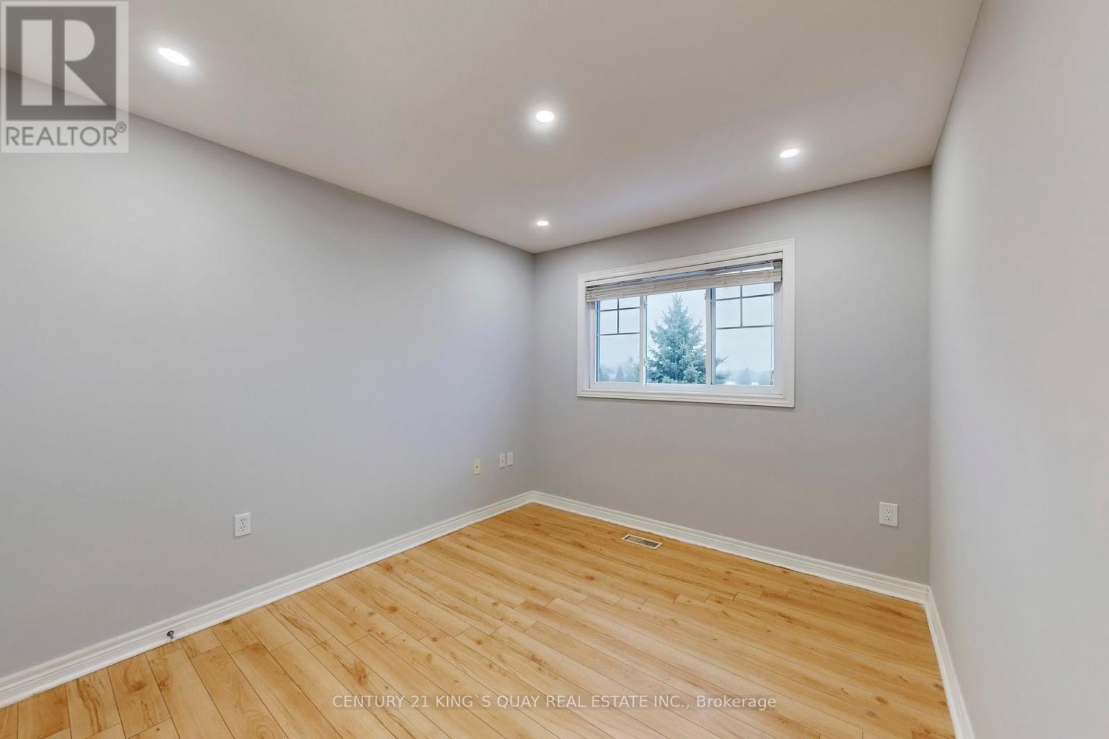 21 - 232 Stonehenge Drive, Hamilton, ON - Indoor Photo Showing Other Room