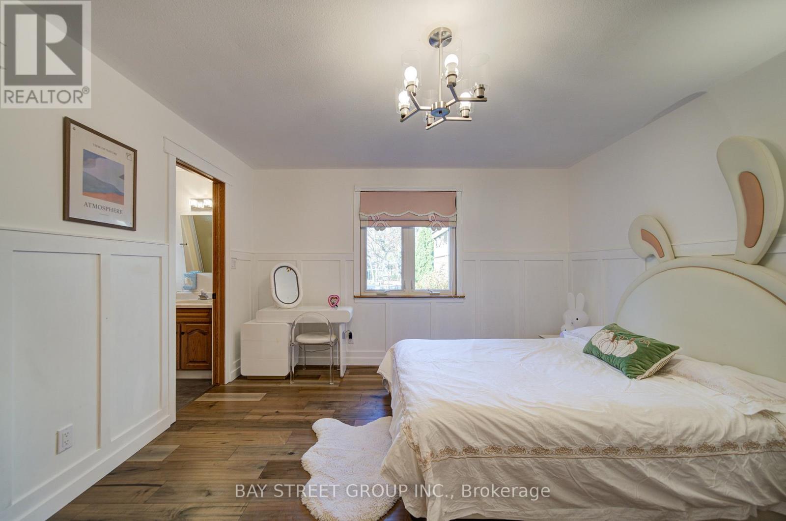 47 Cecil Street, St. Catharines, ON - Indoor Photo Showing Bedroom