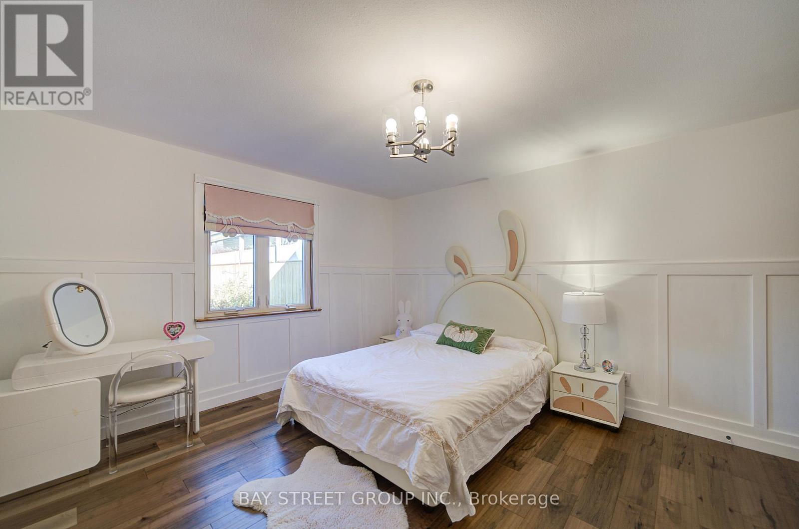 47 Cecil Street, St. Catharines, ON - Indoor Photo Showing Bedroom