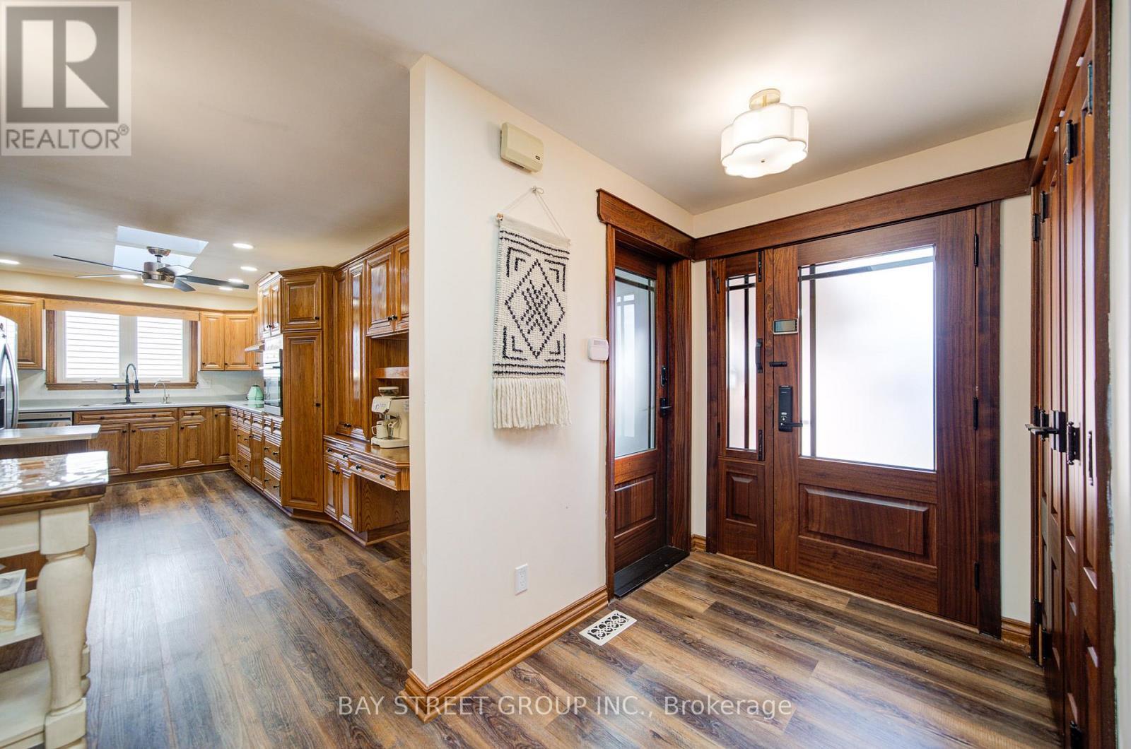 47 Cecil Street, St. Catharines, ON - Indoor Photo Showing Other Room