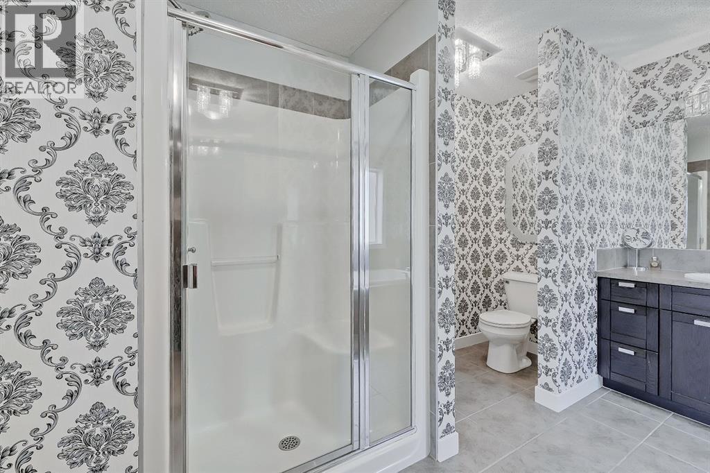 Glass shower - 9 Copperleaf Way Se, Calgary, AB - Indoor Photo Showing Bathroom