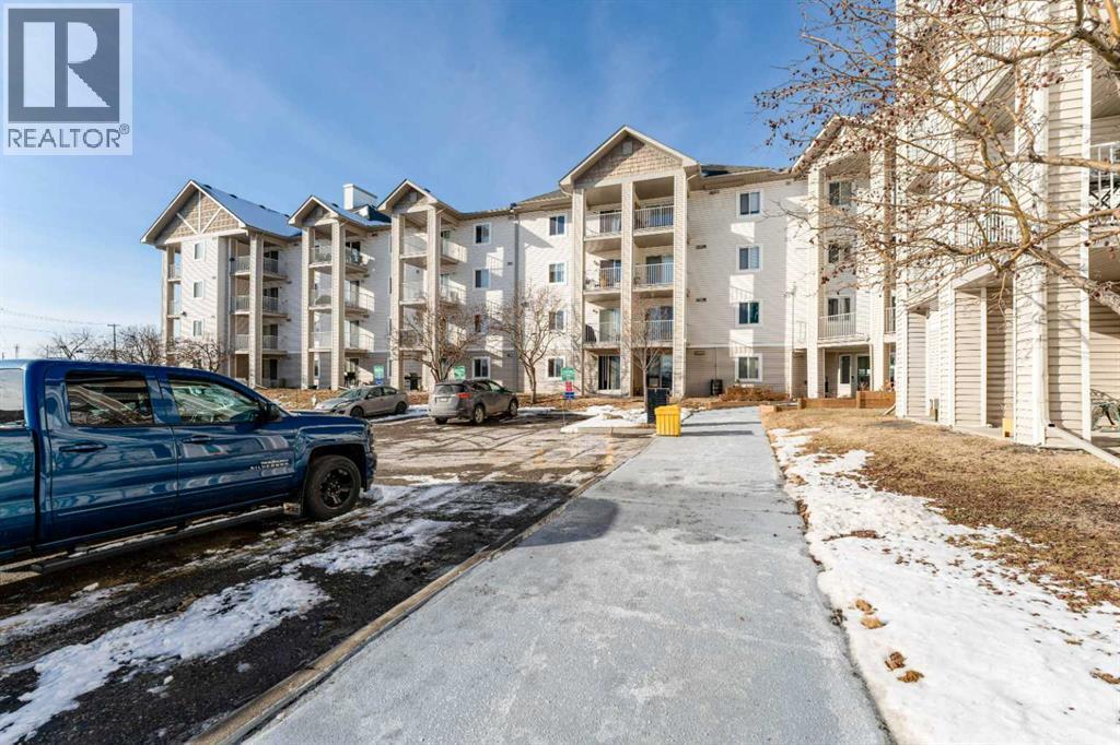 102, 1717 60 Street Se, Calgary, AB - Outdoor With Balcony With Facade