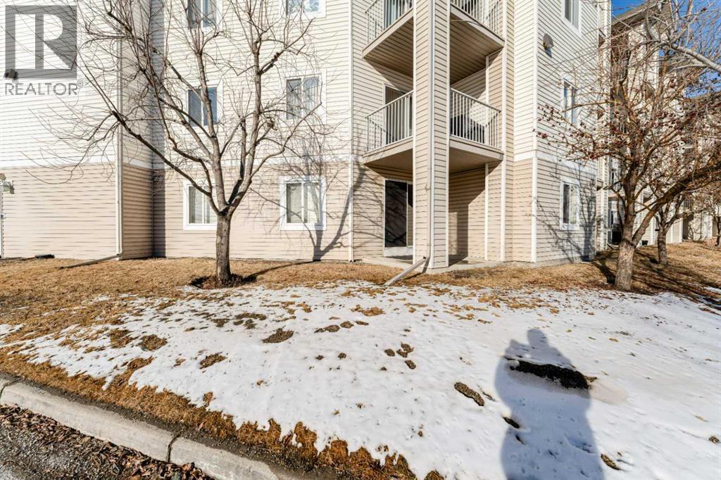 102, 1717 60 Street Se, Calgary, AB - Outdoor With Balcony