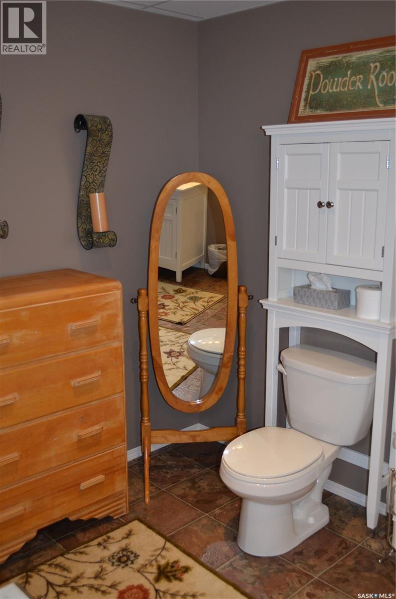 394 Standard Street, Pennant, SK - Indoor Photo Showing Bathroom