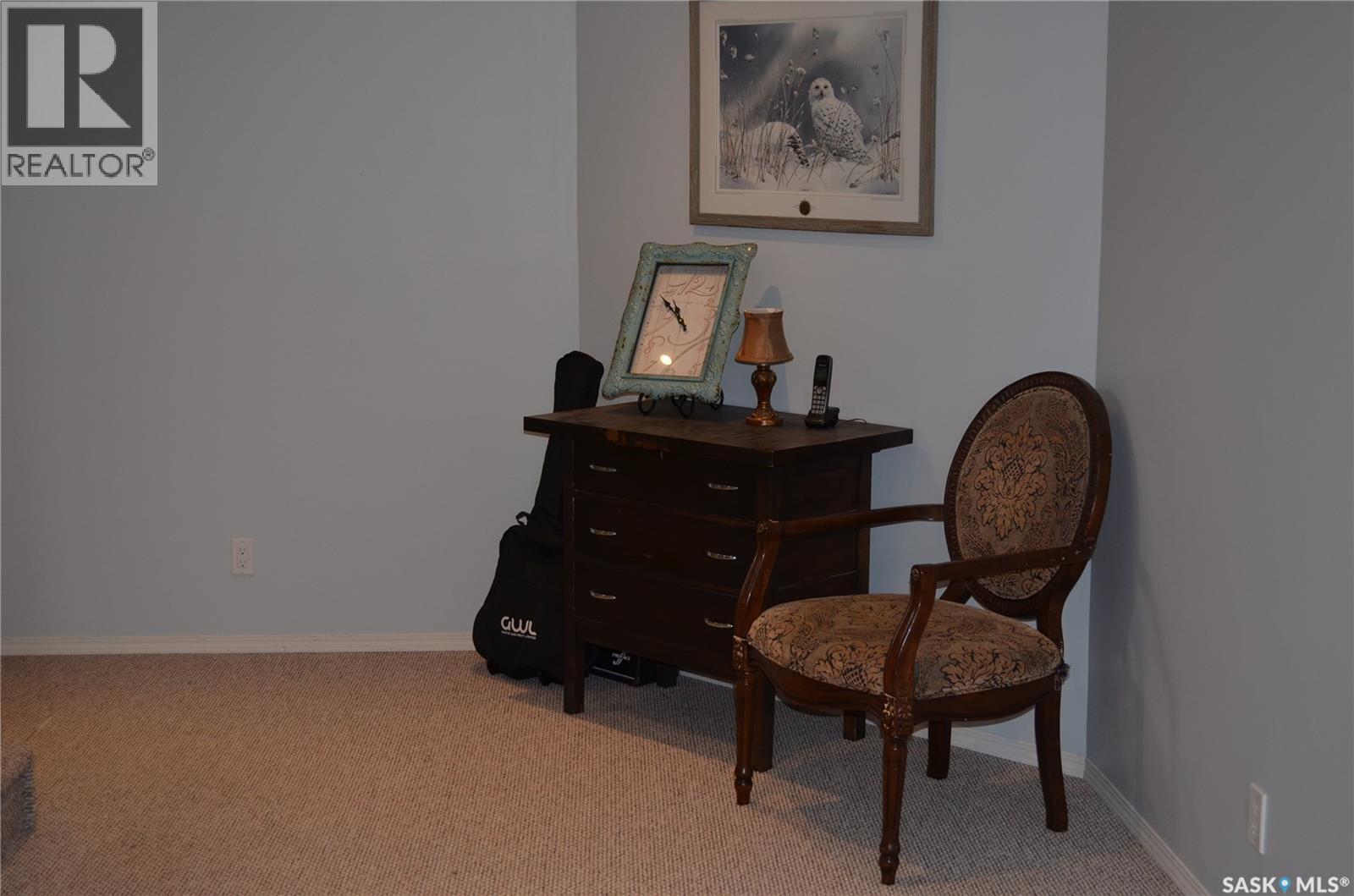 394 Standard Street, Pennant, SK - Indoor