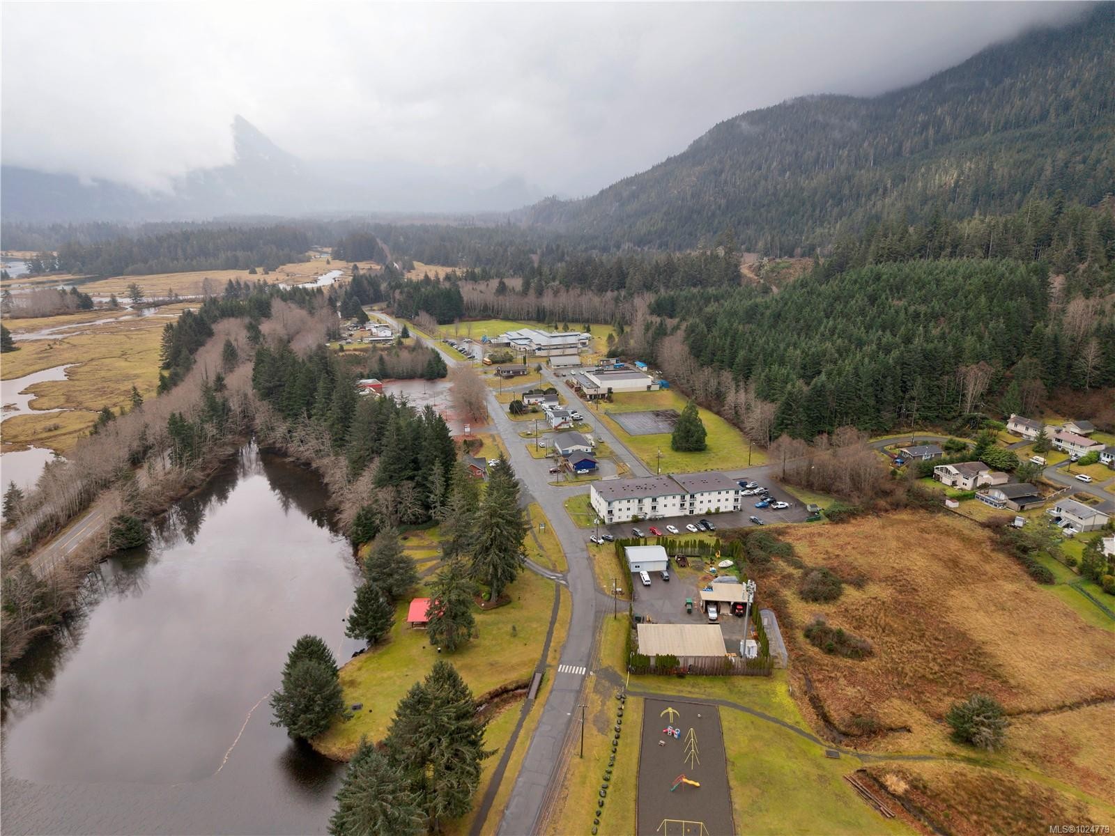 307-611 Macmillan Dr, Sayward, BC - Outdoor With View