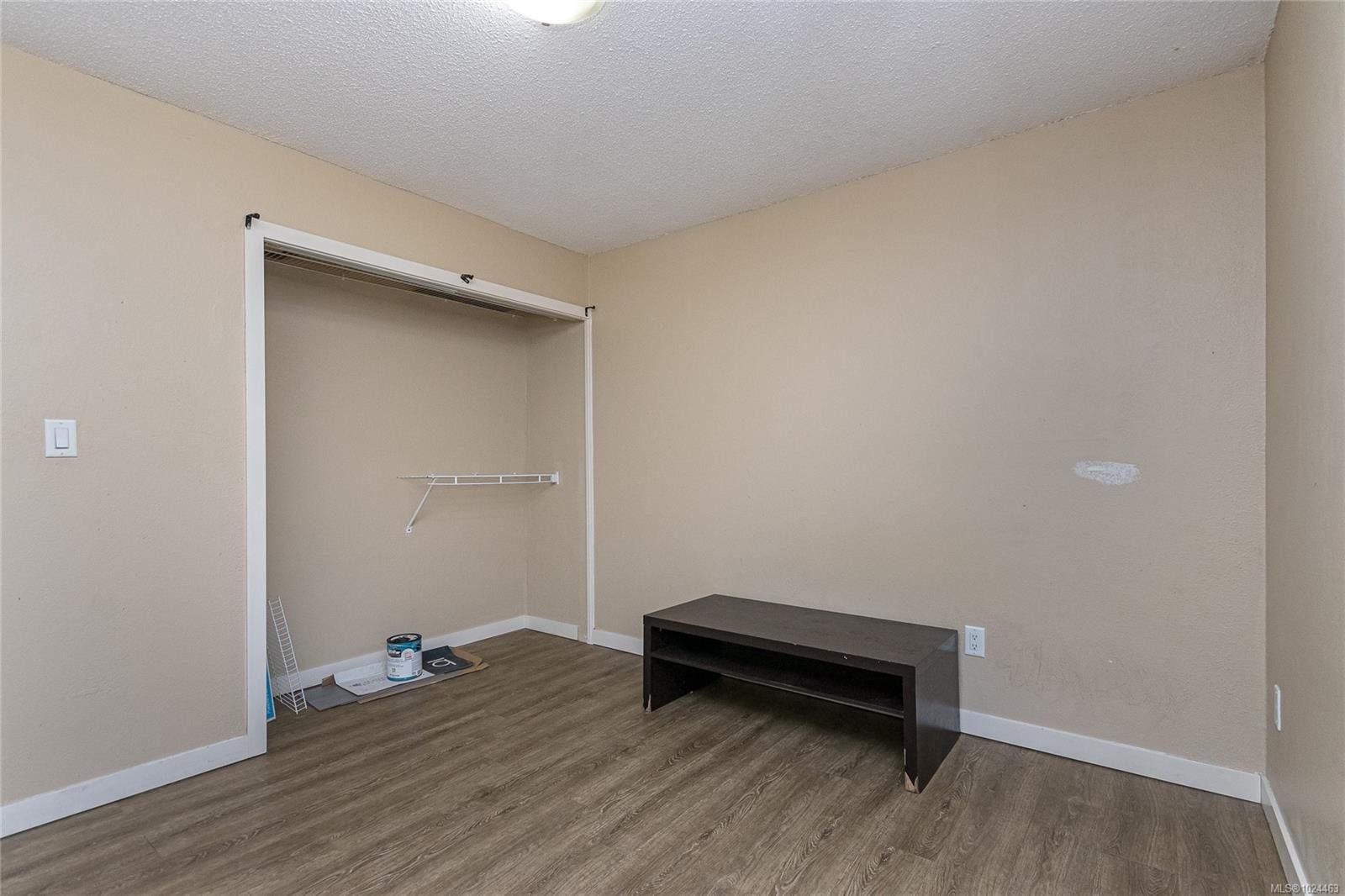 206-3800 Quadra St, Saanich, BC - Indoor Photo Showing Other Room