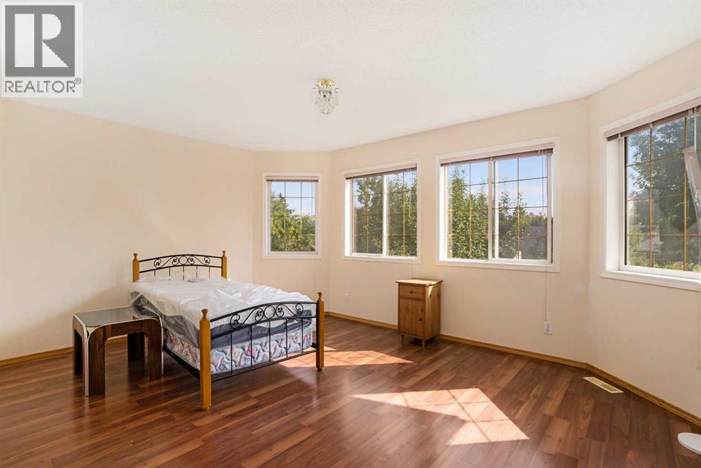 218 15 Avenue Nw, Calgary, AB - Indoor