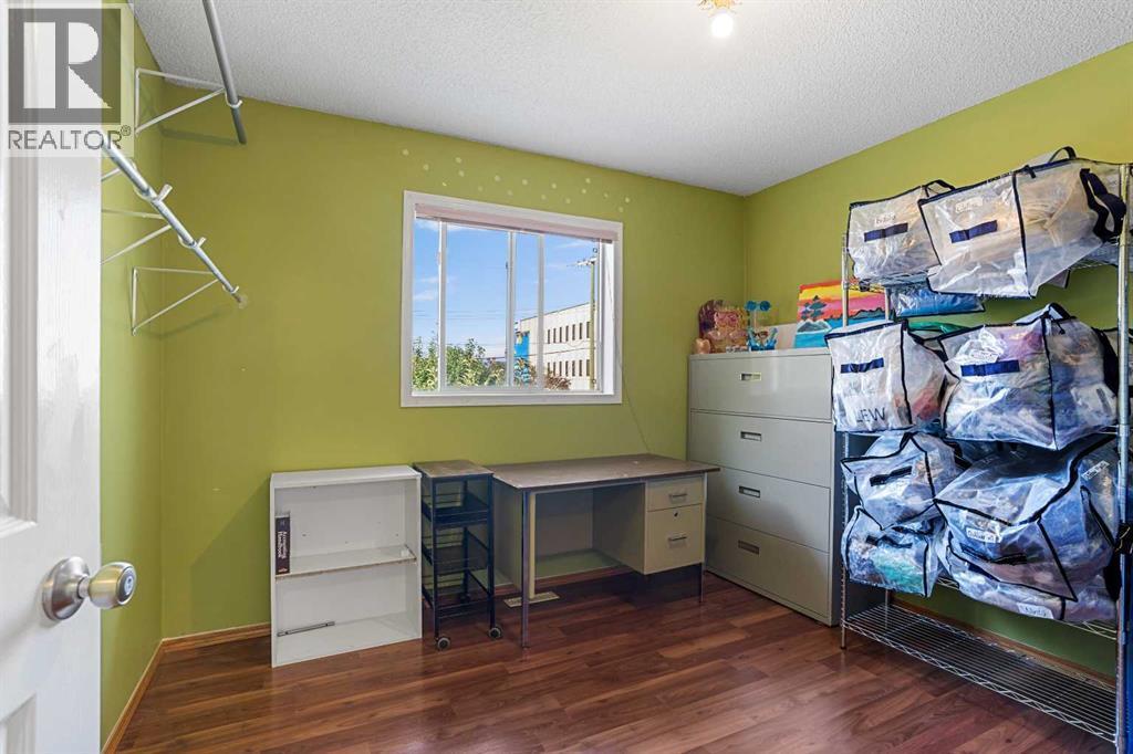 218 15 Avenue Nw, Calgary, AB - Indoor
