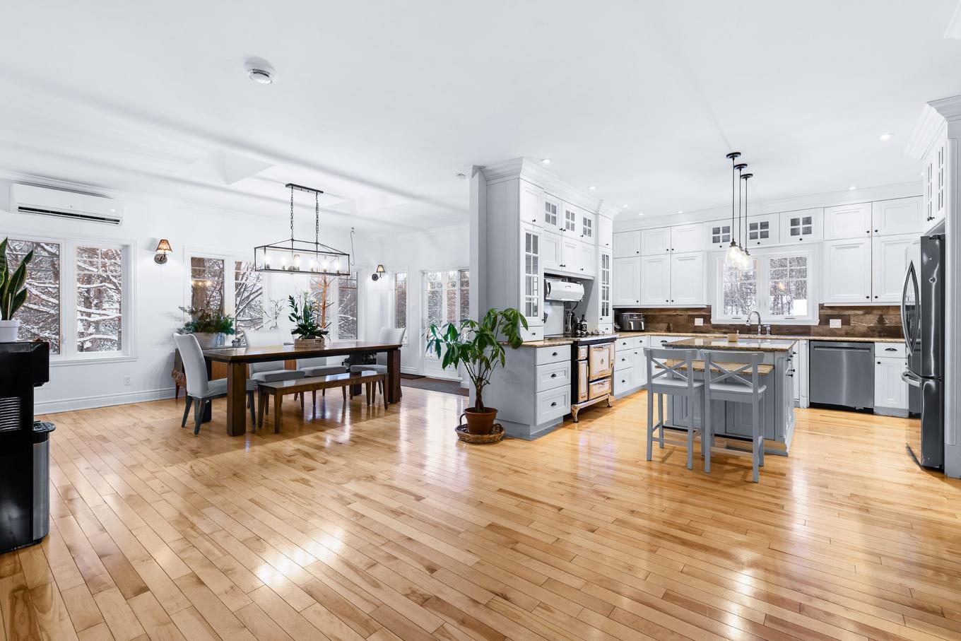 Overall view - 561 Mtée Bertrand, Saint-Jean-Sur-Richelieu, QC - Indoor