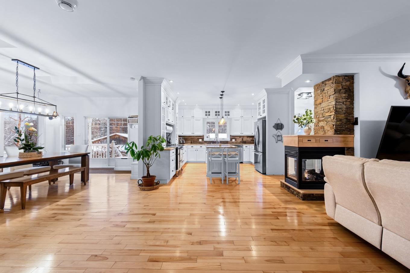 Overall view - 561 Mtée Bertrand, Saint-Jean-Sur-Richelieu, QC - Indoor