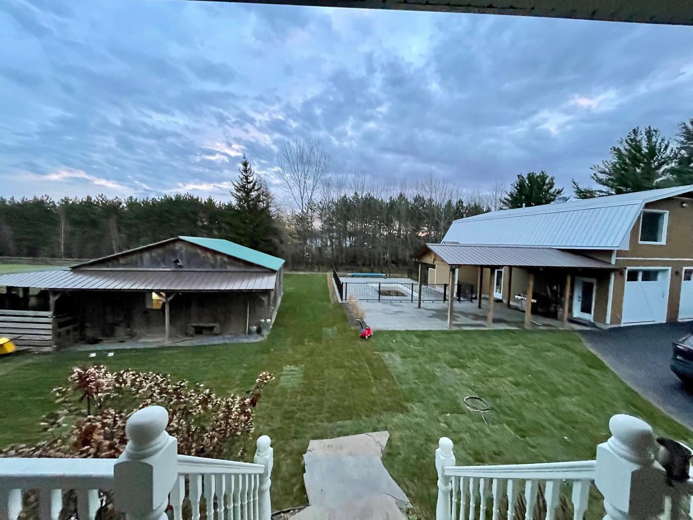 Backyard - 561 Mtée Bertrand, Saint-Jean-Sur-Richelieu, QC - Outdoor With Deck Patio Veranda