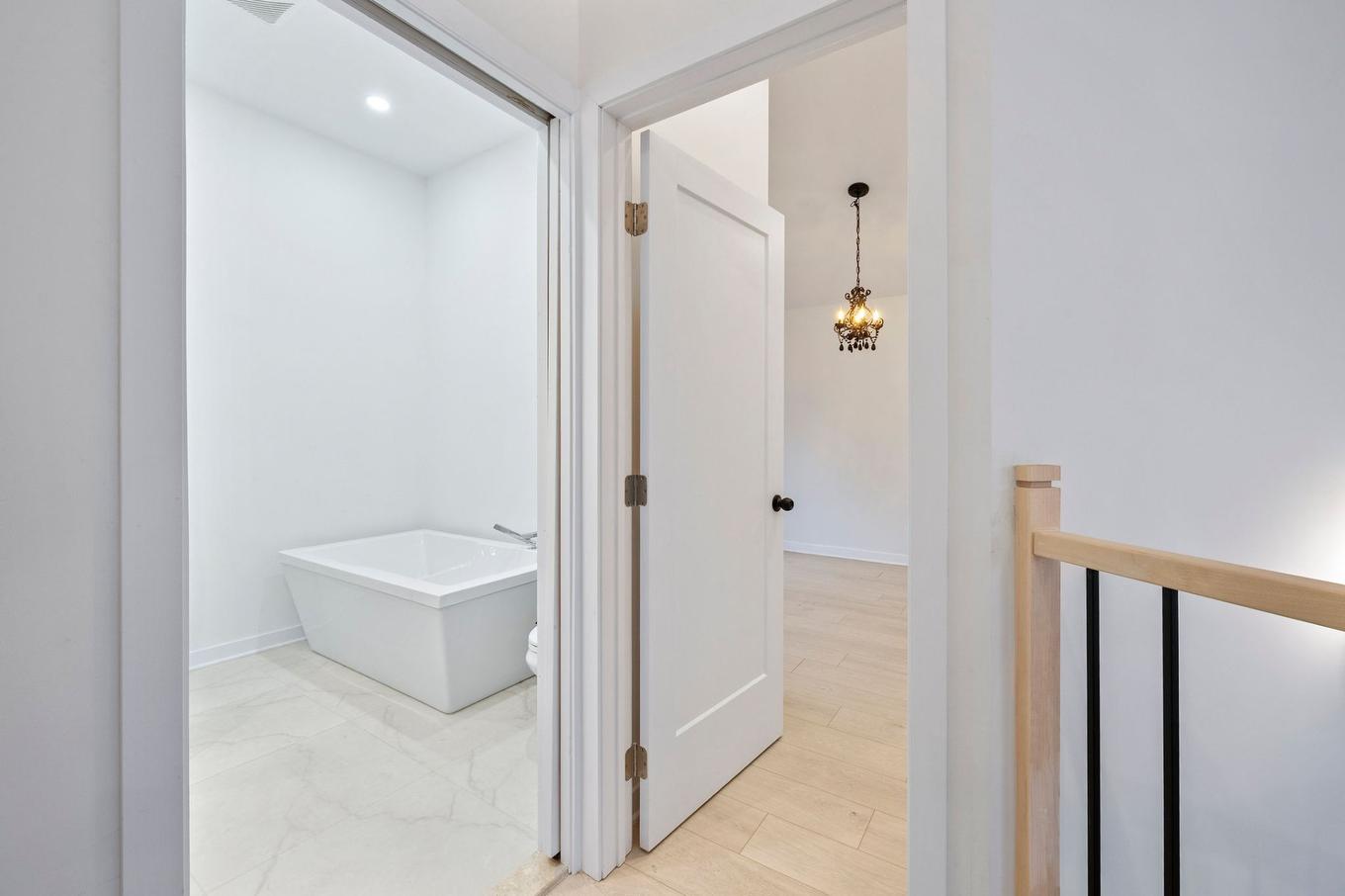 Overall view - 646 Rue Valiquette, Sainte-Adèle, QC - Indoor Photo Showing Other Room