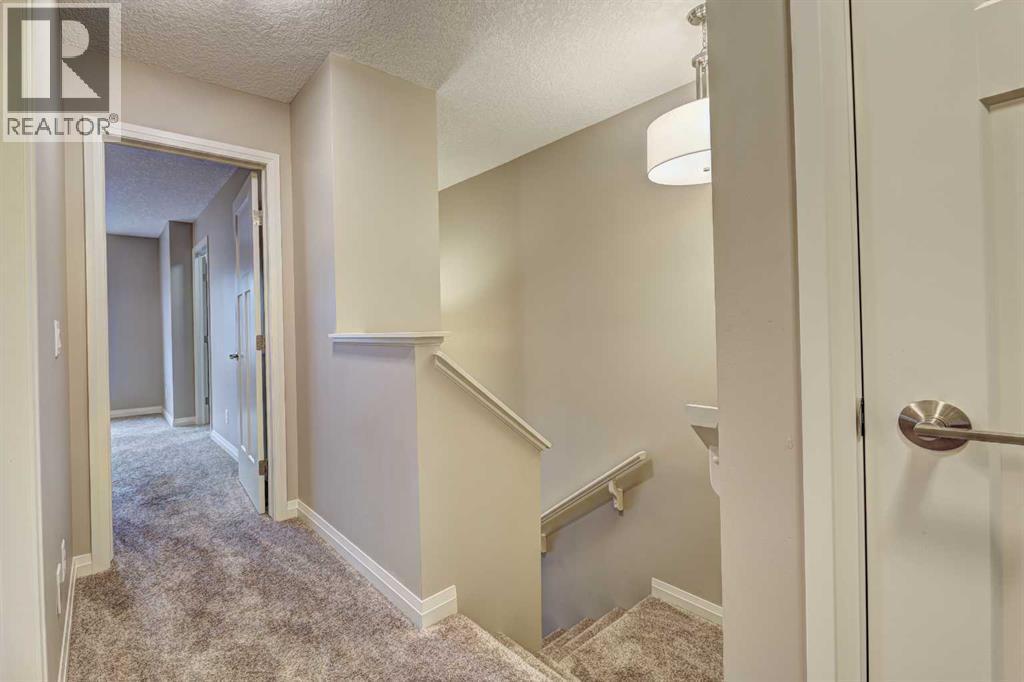 70 Masters Crescent Se, Calgary, AB - Indoor