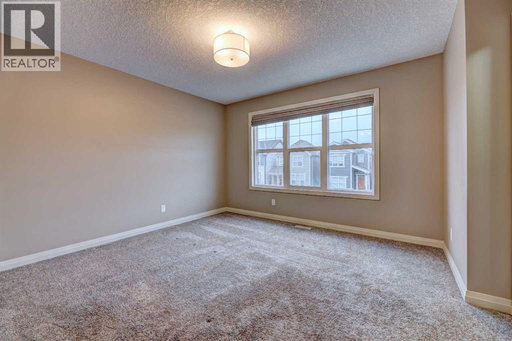 70 Masters Crescent Se, Calgary, AB - Indoor Photo Showing Other Room