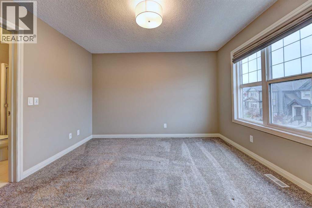 70 Masters Crescent Se, Calgary, AB - Indoor Photo Showing Other Room