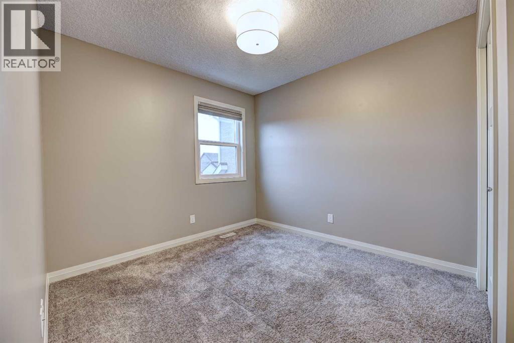 70 Masters Crescent Se, Calgary, AB - Indoor Photo Showing Other Room